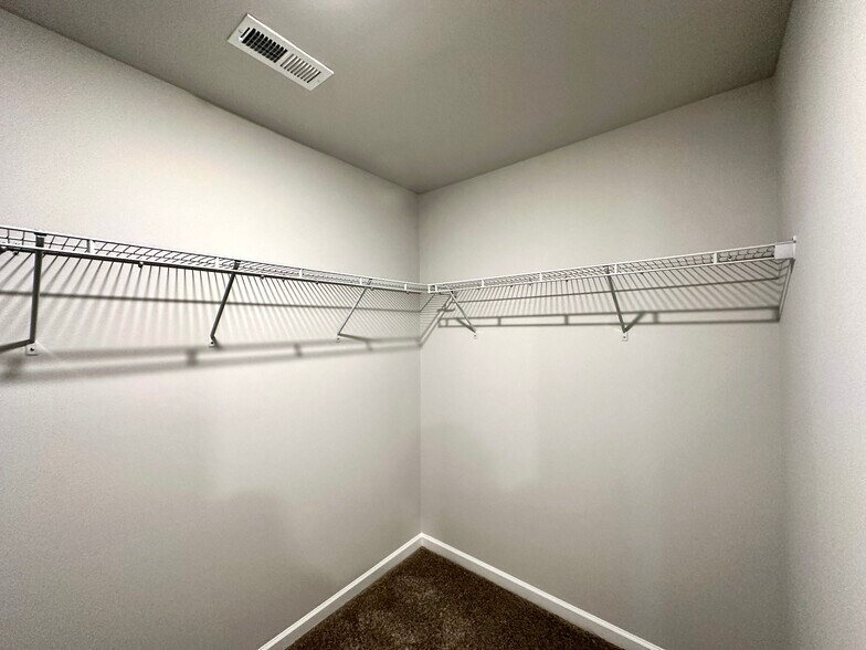 Building Photo - 14709 Ravenel Dr