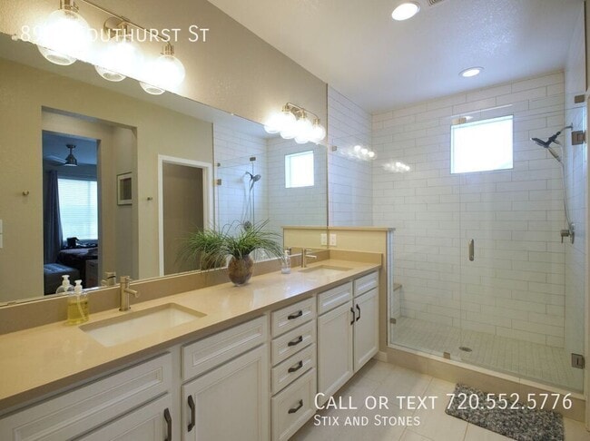 Building Photo - 8930 Southurst St