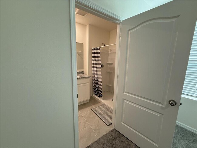 Building Photo - 1511 Ellesmere Ave