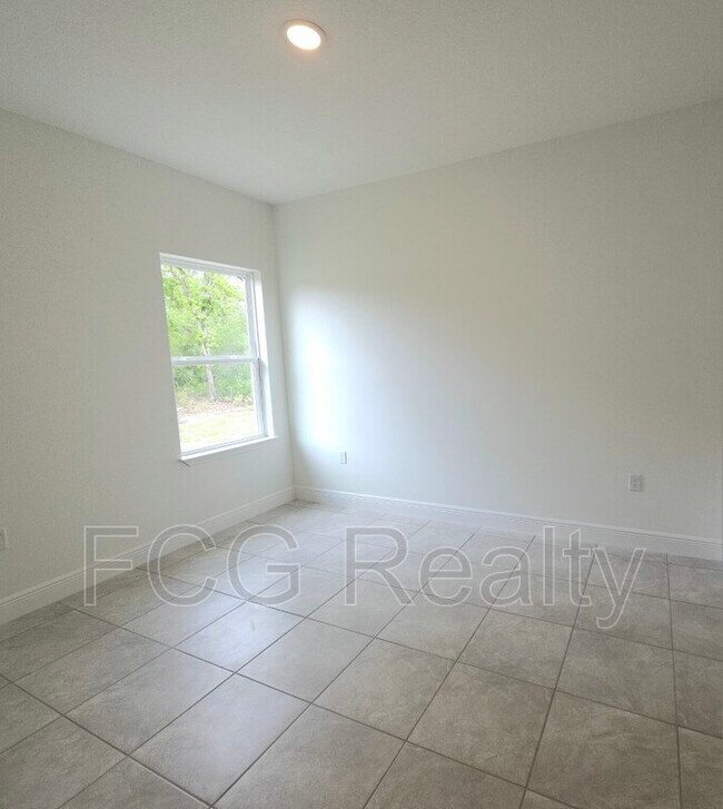 Building Photo - 8719 SW 133rd Ln Rd