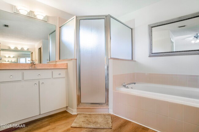 Building Photo - 6115 Sabal Point Cir