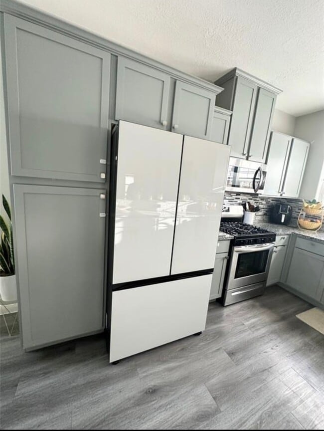 Building Photo - 844 Rd 5109