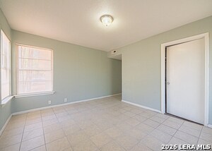 Building Photo - 243 Maplewood Ln