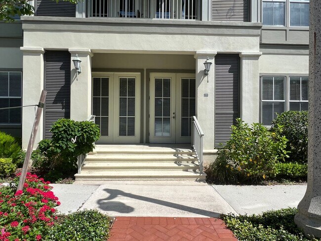 Building Photo - 619 Front St