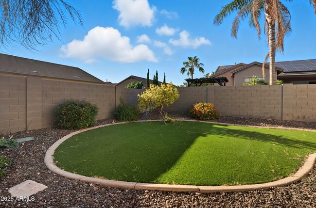 Building Photo - 25914 N 49th Ln