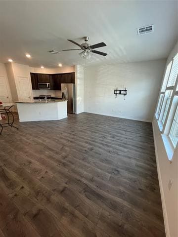 Building Photo - 2422 Klamath Dr