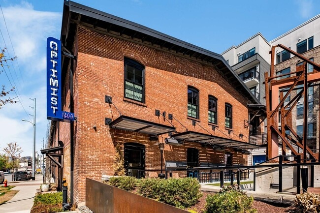 Building Photo - 1500 4th Ave N