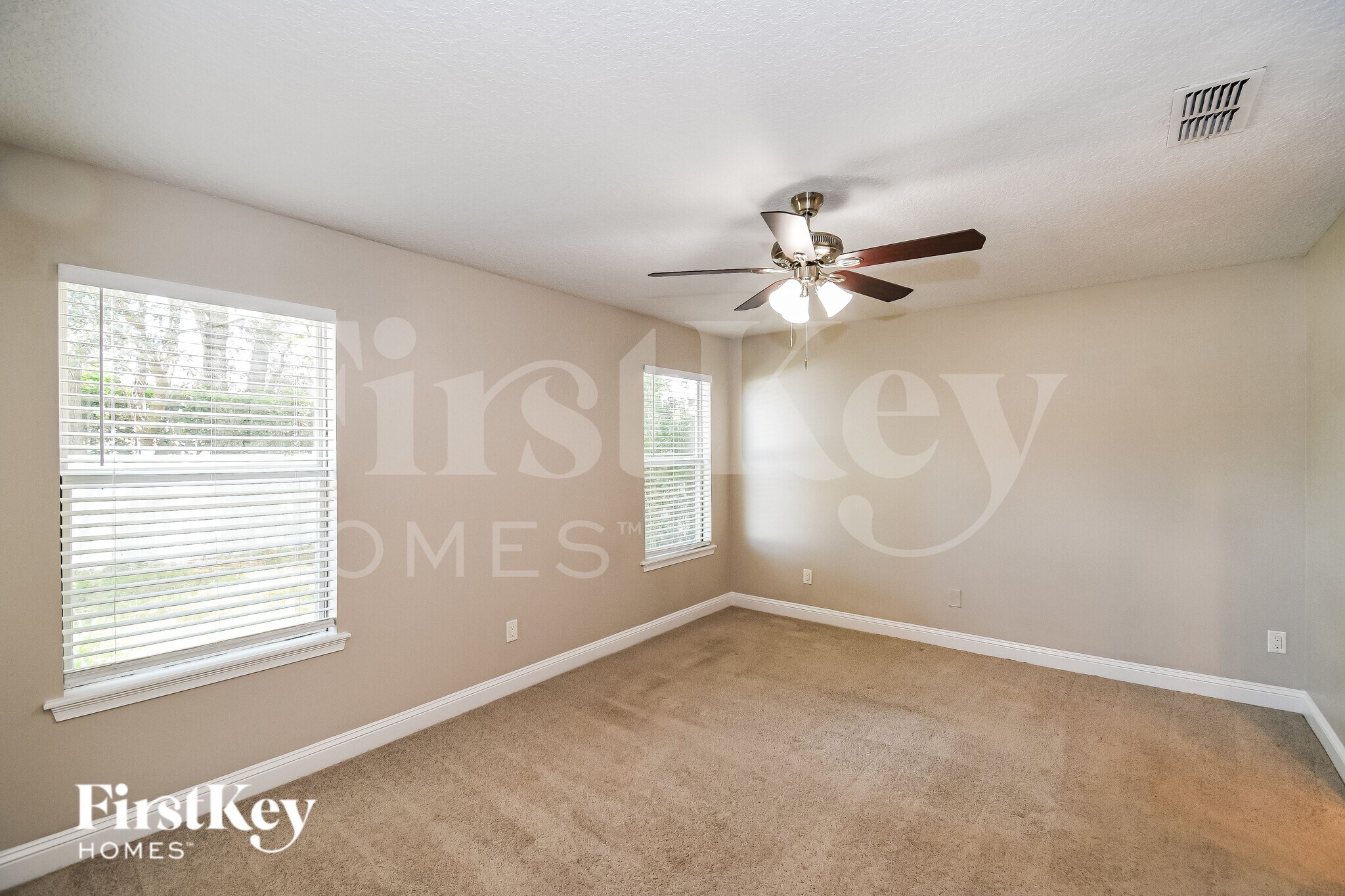 Building Photo - 86353 Sand Hickory Trail