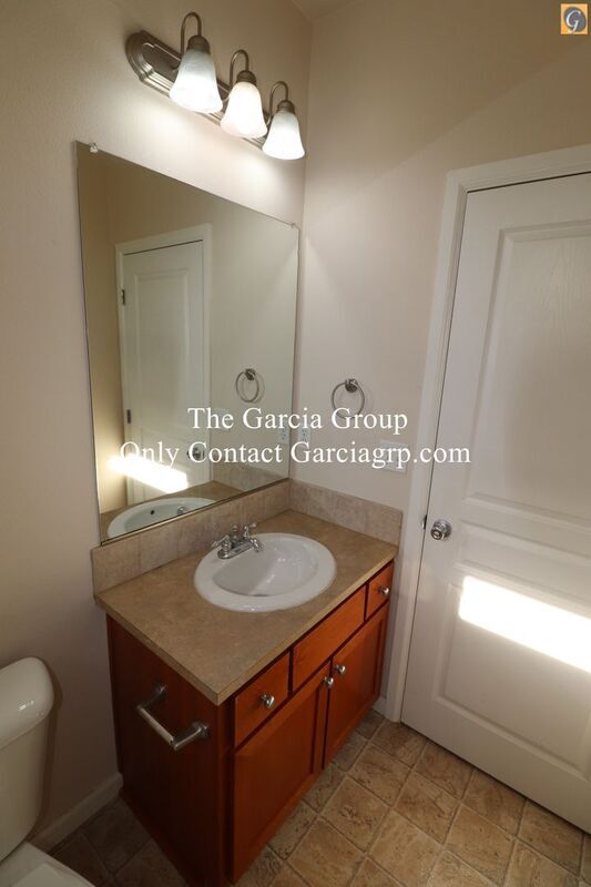 Building Photo - 10377 SW Ridgepath Ln