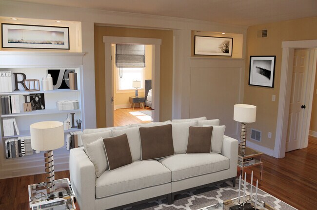 Building Photo - 5836 Alderson St