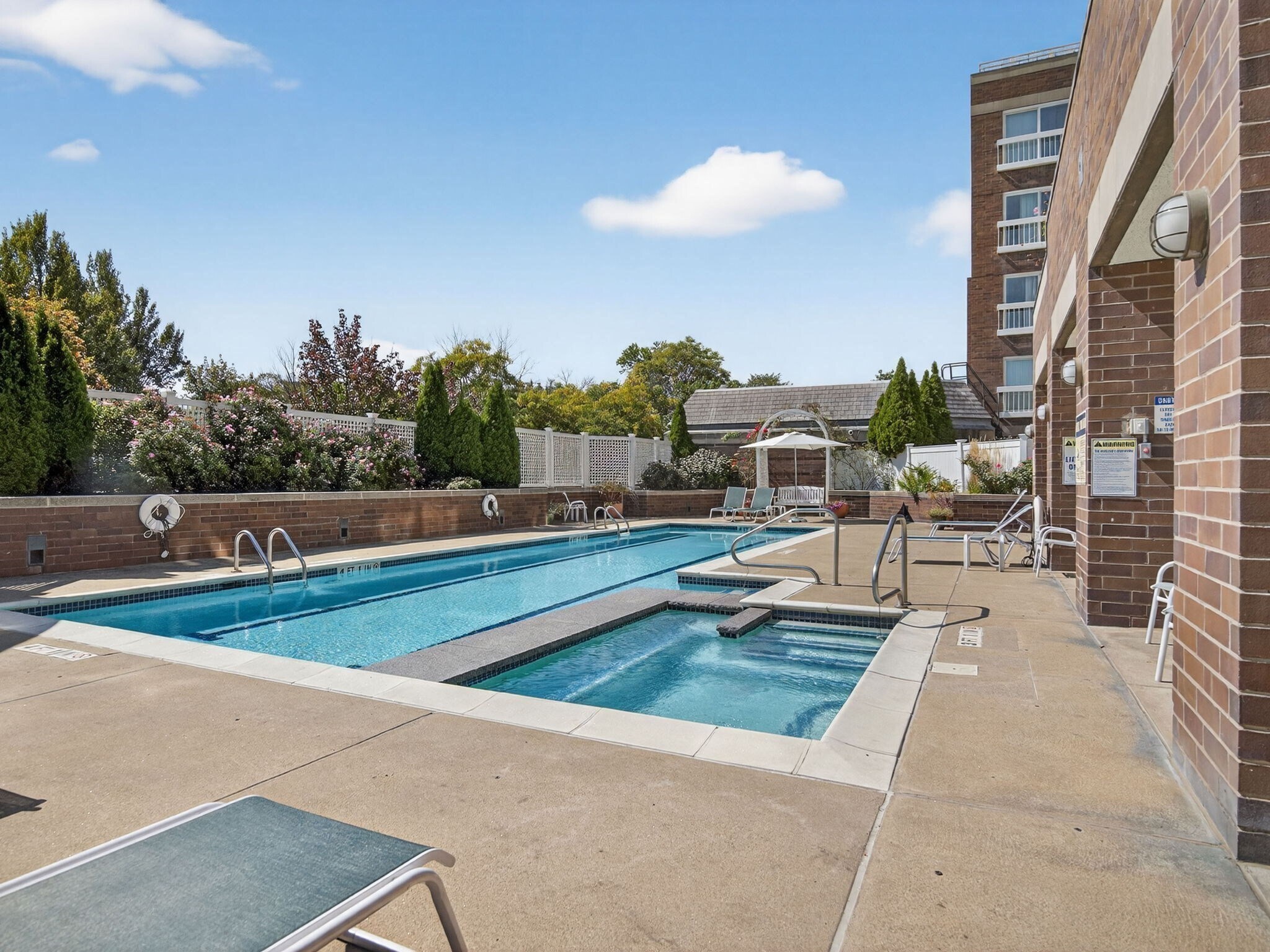 Pool - 950 Massachusetts Ave