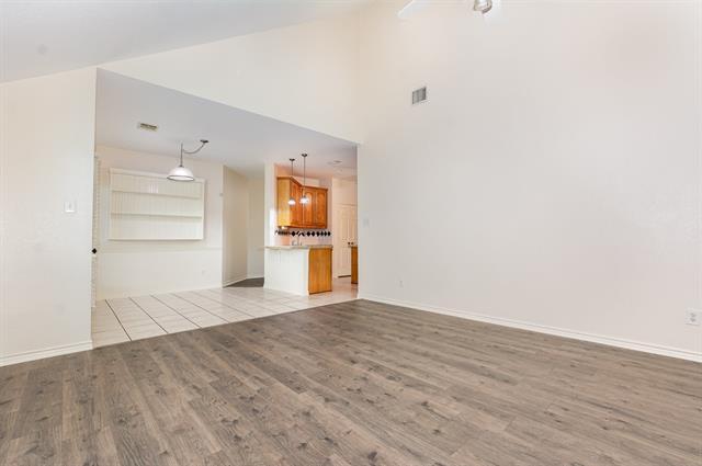 Building Photo - 9702 Kings Link Cir