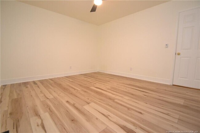 Building Photo - 1436 Lake Pine Dr