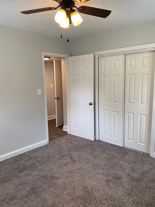 Building Photo - 3415 Gilmer Ct., Apt. B