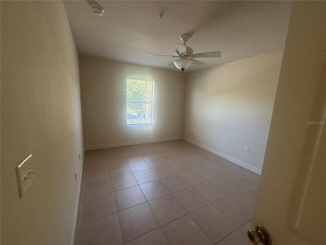 Building Photo - 2970 Ashland Ln S