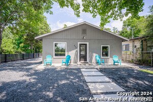 Building Photo - 555 Hansford St