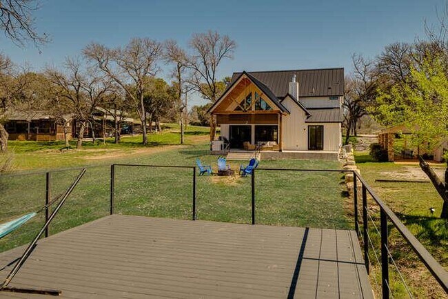 Building Photo - 614 Pecan Creek Dr