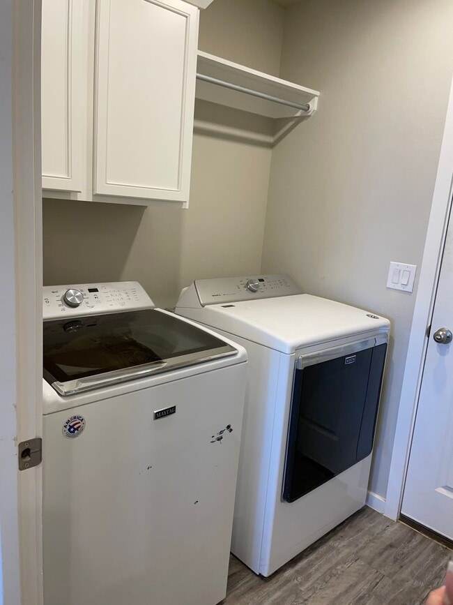 Building Photo - 4 bed 2 bath - Frenship ISD