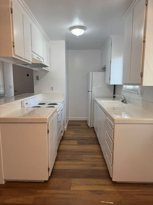Building Photo - Beautifully Upgraded, 2 Bedroom 1 Bath Condo In a Great Location in South San Jose