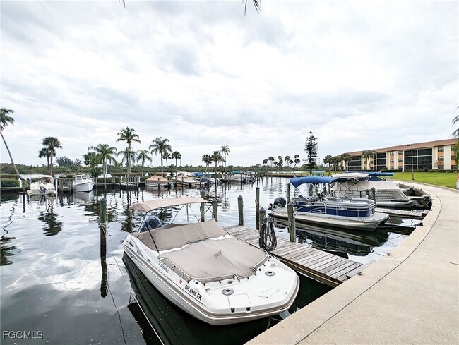 Building Photo - 16000 Bay Pointe Blvd