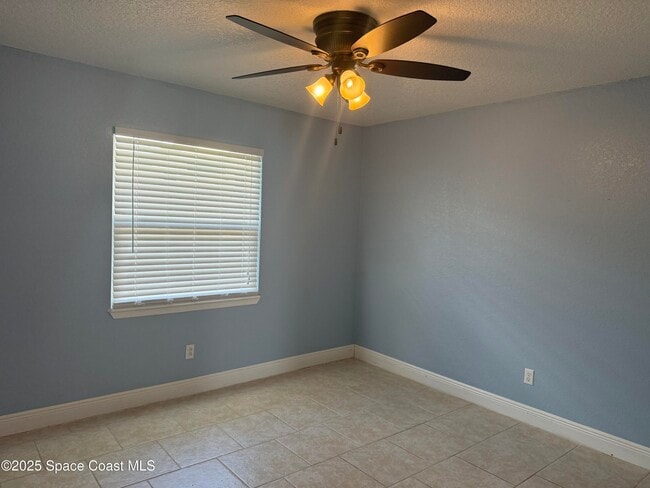 Building Photo - 189 Ocean Breeze Cir