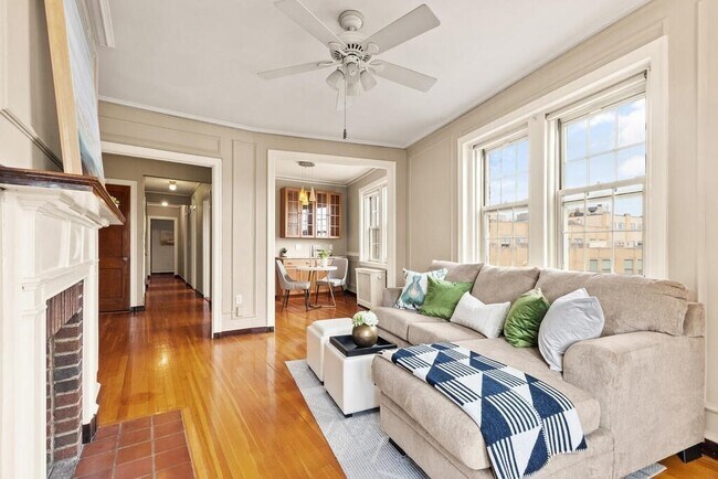 Building Photo - 3 Arlington St