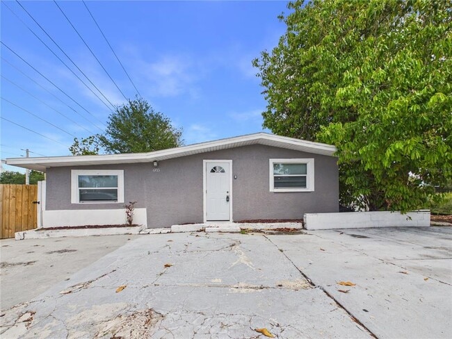 Building Photo - 605 S Disston Ave