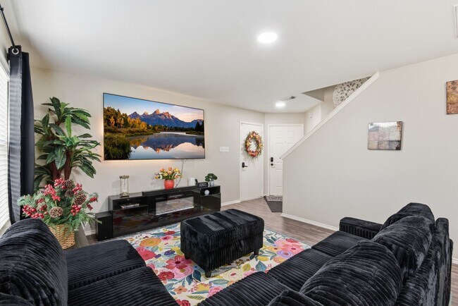 Building Photo - 9519 Maple Green Ln