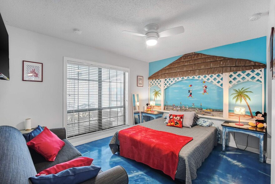 Building Photo - 104 W Leon Ln