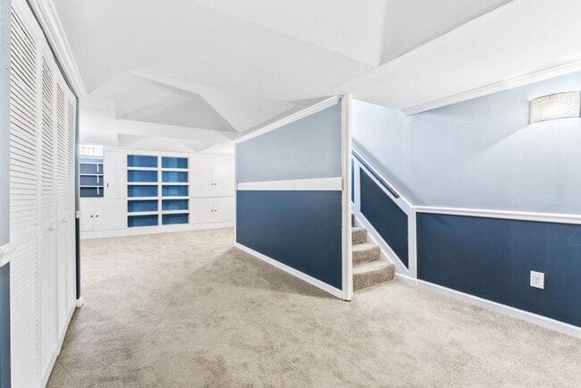 Building Photo - 6146 96th Pl