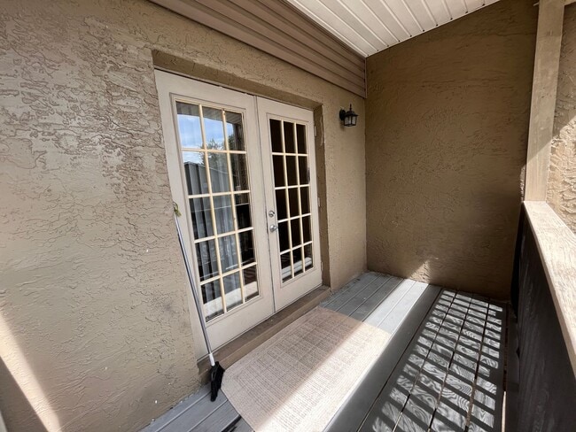 Building Photo - 1 bed 1 bath upstairs condo in Altamonte S...