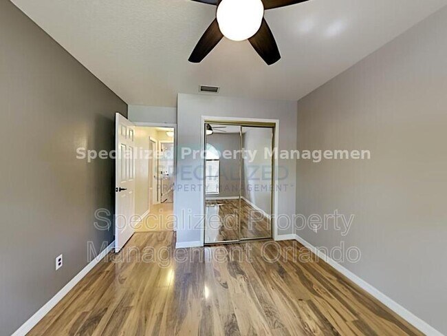 Building Photo - 805 W Smith St