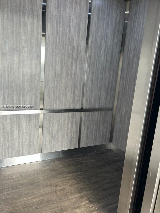 Building Photo - 8600 N Sherman Cir