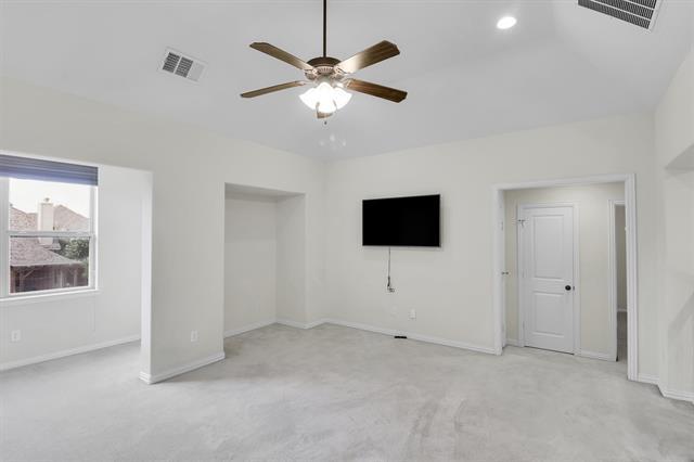 Building Photo - 13865 Pomegranate Dr