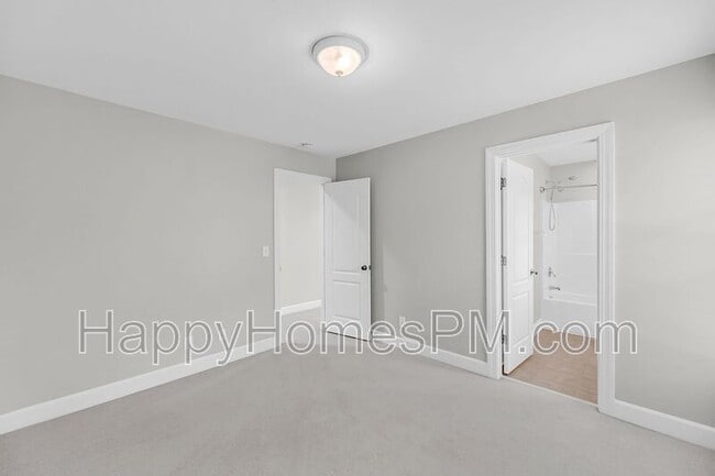Building Photo - 2932 Sugarberry Ln