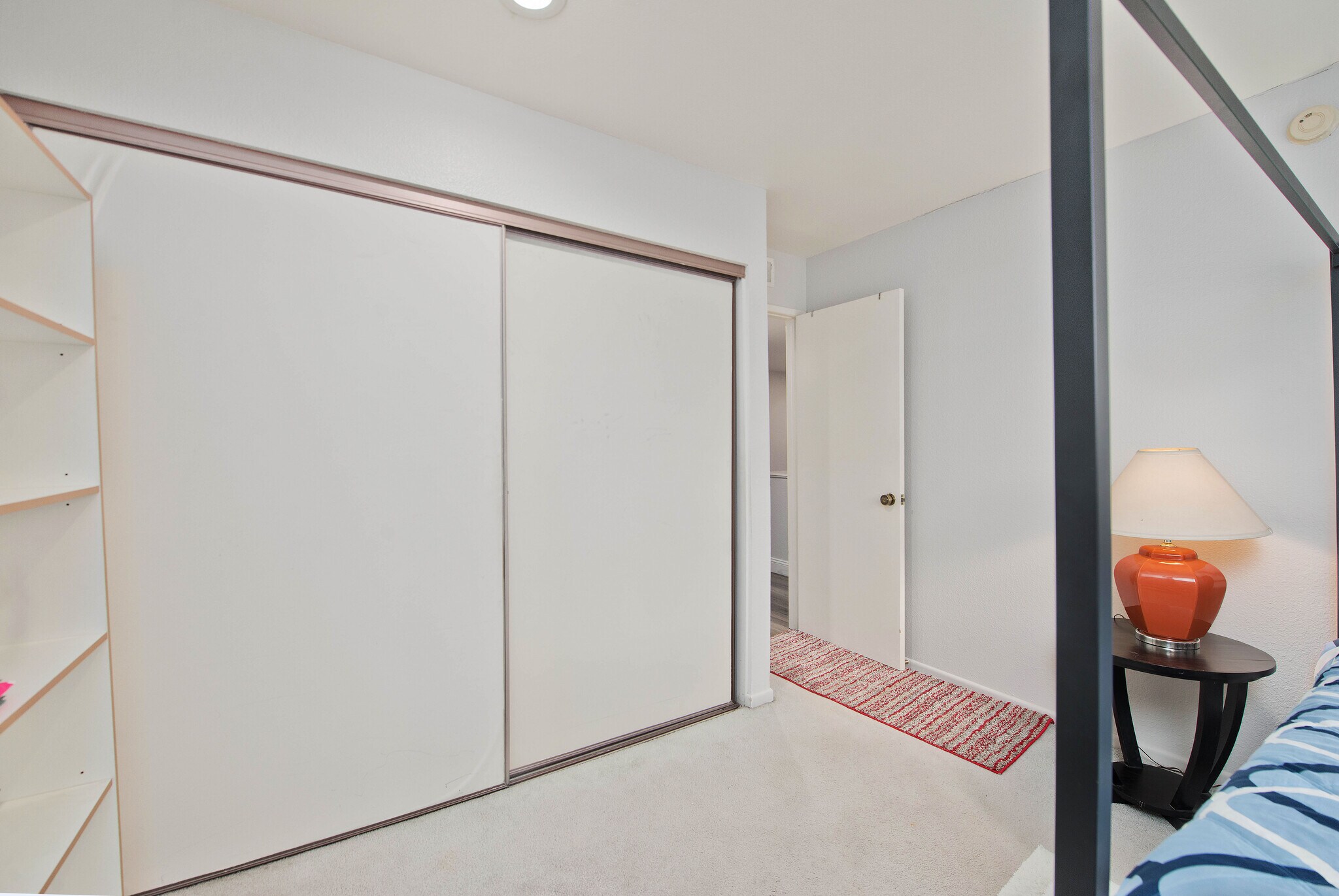 Building Photo - 5711 Owensmouth Ave