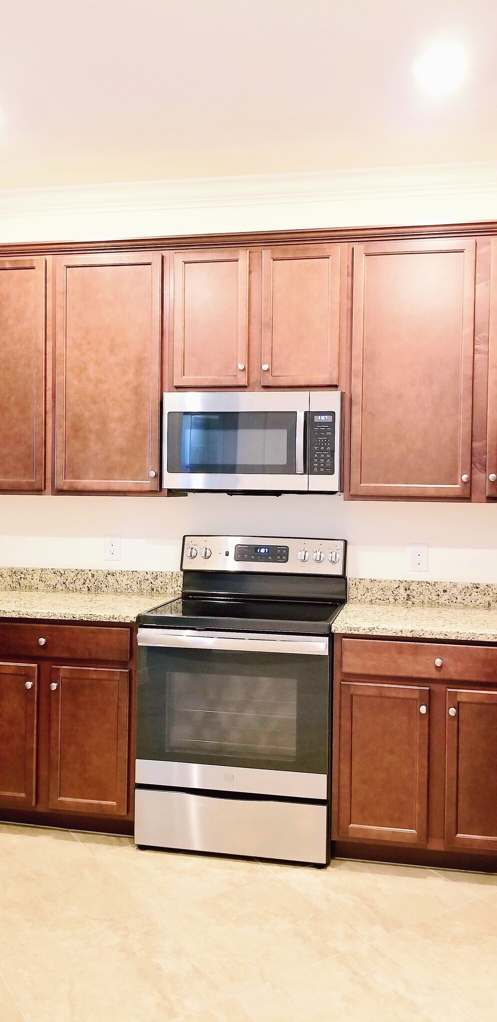 Building Photo - 12604 Garibaldi Ln