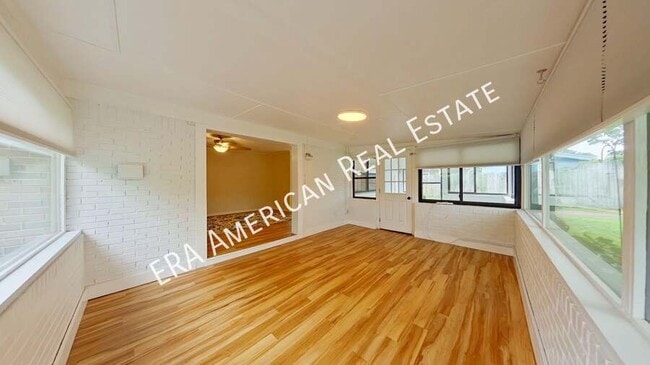 Building Photo - 1111 Coral Dr