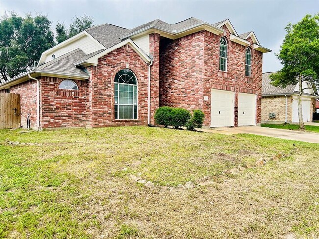 Building Photo - 13715 Branford Greens Dr