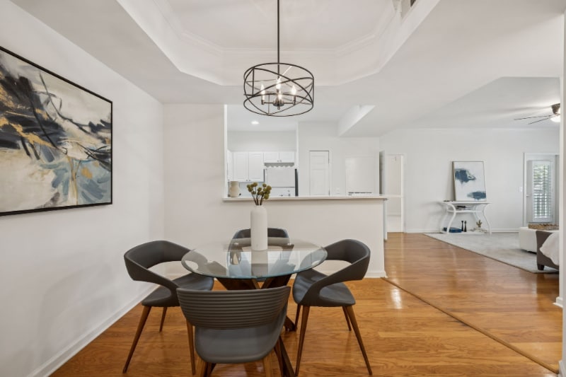 Building Photo - 2025 Woodmont Blvd