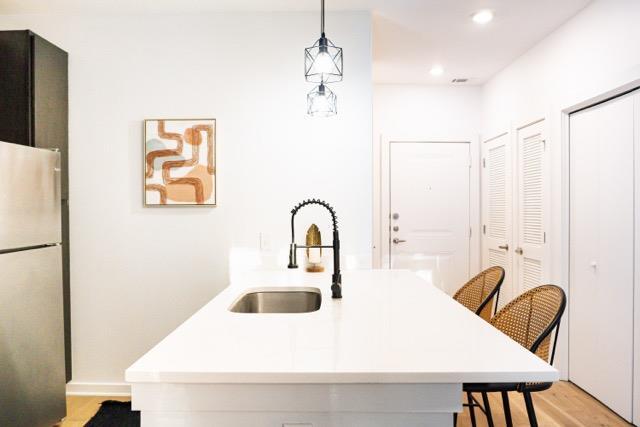 Building Photo - 2505 Thornton Rd