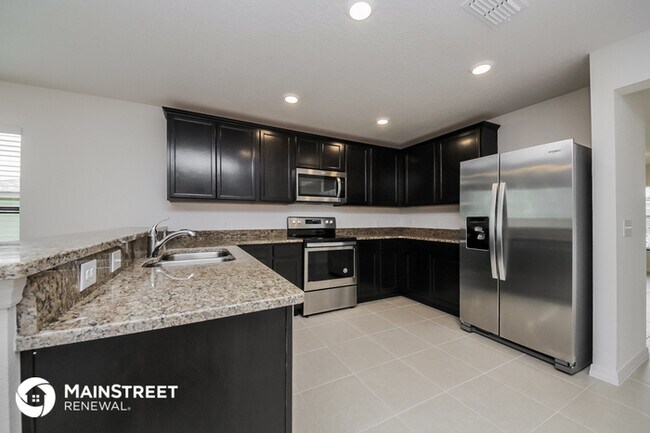 Building Photo - Newly Built in The Ridge @ Swan Lake!