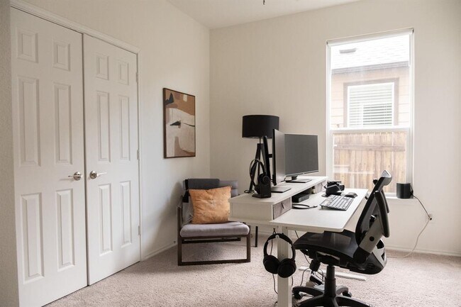 Building Photo - 6305 Conestoga Wagon Way