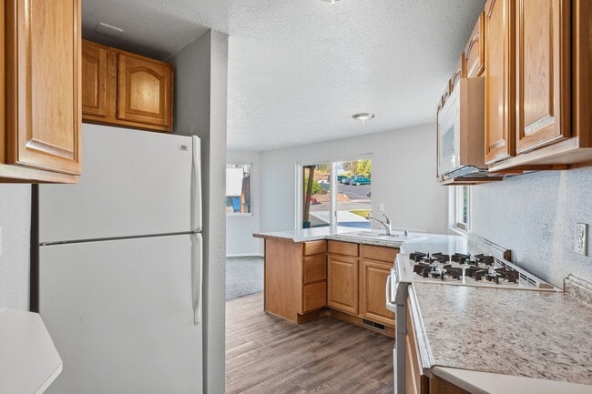 Building Photo - 3118 E Marietta Ave