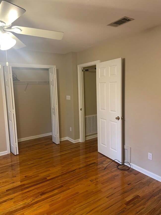 Building Photo - Huge 2/2.5 off Apalachee Parkway!