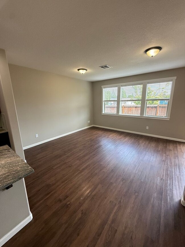 Building Photo - Woodridge - 2617A &amp; B