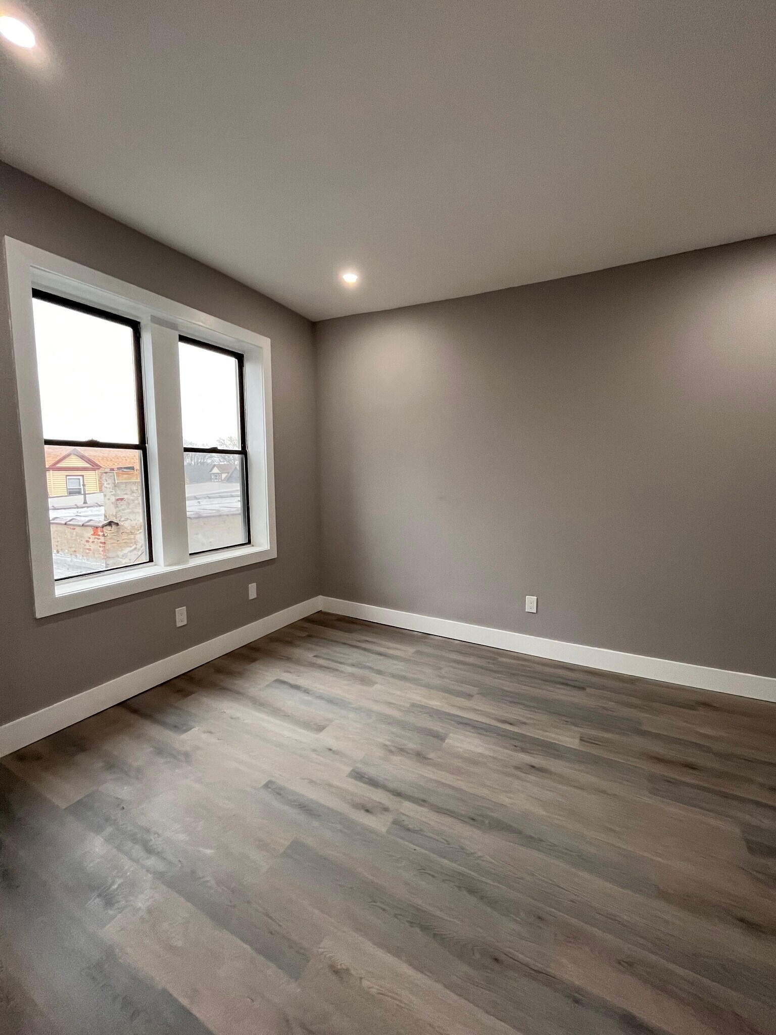 6 Bergen Ave 32 - 12 Bergen Ave