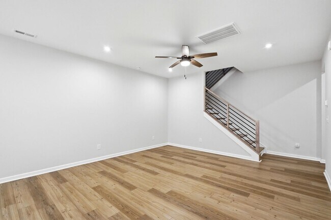 Building Photo - Like-New LoSo Townhome | 3BR + Loft | 2-Car Garage | Move-In Ready