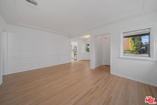 Building Photo - 1142 Garfield Ave