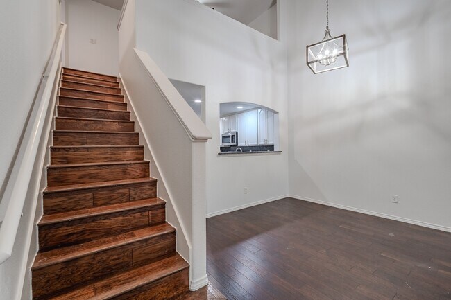 Building Photo - 1144 Landon Ln